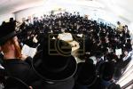 פולע גאלערי: יארצייט פון הרה"ק מצאנז  זצ"ל ביי בנו מ"מ כ"ק אדמו"ר מצאנז שליט"א 