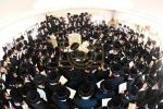 פולע גאלערי: יארצייט פון הרה"ק מצאנז  זצ"ל ביי בנו מ"מ כ"ק אדמו"ר מצאנז שליט"א 
