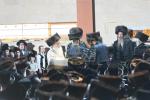פולע גאלערי: יארצייט פון הרה"ק מצאנז  זצ"ל ביי בנו מ"מ כ"ק אדמו"ר מצאנז שליט"א 