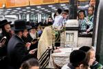 Main image for שבעה עשר בתמוז ביי כ"ק אדמו"ר מסאטמאר שליט"א 