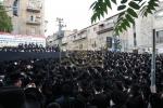 עצרת  אין ירושלים לאור די פגיעה אויף מרן גאב"ד ירושלים שליט"א און כ"ק הגה"צ רבי יעקב מאיר שעכטער שליט"א
