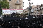 עצרת  אין ירושלים לאור די פגיעה אויף מרן גאב"ד ירושלים שליט"א און כ"ק הגה"צ רבי יעקב מאיר שעכטער שליט"א