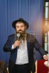 מעמד סיום כתיבת ספר תורה אין מאסקאווא וואס איז אריינגעגעבן געווארן צו די קהילה אין שטאט  נובוקוזנצק אין סיביר