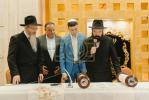 מעמד סיום כתיבת ספר תורה אין מאסקאווא וואס איז אריינגעגעבן געווארן צו די קהילה אין שטאט  נובוקוזנצק אין סיביר