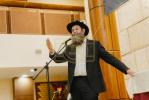 מעמד סיום כתיבת ספר תורה אין מאסקאווא וואס איז אריינגעגעבן געווארן צו די קהילה אין שטאט  נובוקוזנצק אין סיביר