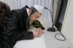 מעמד התחלת כתיבת ספר תורה בבית כ"ק הגה"צ רבי יעקב מאיר שעכטער שליט"א 