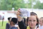 א בליק באזוכט אין מחנה קהילת פאפא 