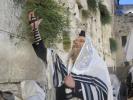 כ"ק אדמו"ר מקאסוב שליט"א ביים כותל המערבי 
