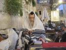 כ"ק אדמו"ר מקאסוב שליט"א ביים כותל המערבי 