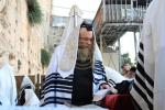 כ"ק אדמו"ר מקאסוב שליט"א ביים כותל המערבי 