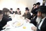 מעמד חלוקת שקל הטהור אין ארץ ישראל בראשית הרה"ג רבי יואל טייטעלבוים שליט"א בן כ"ק אדמו"ר מסאטמאר שליט"א 