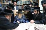 הרה"ג ר' יואל טייטעלבוים שליט"א בן כ"ק אדמו"ר מסאטמאר שליט"א באזוכט ביי כ"ק גאב"ד ירושלים שליט"א 