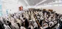 כ"ק אדמו"ר מבאבוב-45 שליט"א ביי תפילת שחרית און ביים עריכת השלחן ר"ח אלול אין מחנה מתיבתא דבאבוב-45