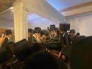 כ"ק אדמו"ר מגור שליט"א ביי א חתונה פון אחד מחסידיו 