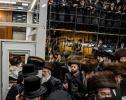 פולע גאלערי: מוצאי ראש השנה ביי כ"ק אדמו"ר מצאנז קלויזענבורג שליט"א 