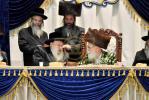 מעמד הכנסת ספר תורה און נעילת החג מוצאי שמחת תורה בחצר הקודש וויזניץ 