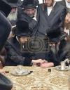 Main image for ערשטע בילד: כ"ק אדמו"ר מסאדיגורא שליט"א באזוכט ביי כ"ק אדמו"ר מסקולען שליט"א 