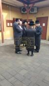 חסידי סאטמאר אין קערעסטיר נאכ'ן געהויבענע שבת אין שטאט סיגוט