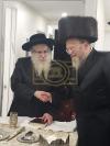 ספעציעלע פריוואטע שבע ברכות בבית כ"ק מרן אדמו"ר מצאנז קלויזענבורג שליט"א לכבודו פון החתן נכד הרבני הנגיד הרב צבי רייכמאן שליט"א עמוד התווך של קהילות ומוסדות צאנז קלויזענבורג ברחבי תבל