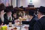  שבע ברכות לנכד כ"ק אדמו"ר מפשעווארסק צוגעשטעלט דורך  ישיבת עץ חיים ווילרייק