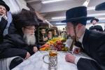  שבע ברכות לנכד כ"ק אדמו"ר מפשעווארסק צוגעשטעלט דורך  ישיבת עץ חיים ווילרייק