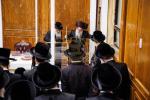 ערשטע חנוכה ליכט ביי כ"ק אדמו"ר מצאנז קלויזענבורג שליט"א 