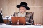 ערשטע חנוכה ליכט ביי כ"ק אדמו"ר מבאבוב שליט"א 