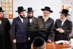 כ"ק אדמו"ר מוויען שליט"א באזוכט אין מוסדות וויען ב"פ לרגל די חדר פירן פון זיין אייניקל 