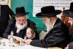כ"ק אדמו"ר מוויען שליט"א באזוכט אין מוסדות וויען ב"פ לרגל די חדר פירן פון זיין אייניקל 