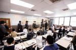 כ"ק אדמו"ר מוויען שליט"א באזוכט אין מוסדות וויען ב"פ לרגל די חדר פירן פון זיין אייניקל 