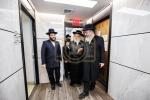 כ"ק אדמו"ר מוויען שליט"א באזוכט אין מוסדות וויען ב"פ לרגל די חדר פירן פון זיין אייניקל 