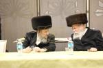 אסיפה פון רבני השכונות אין ירושלים איבער די  נייע באן וואס ווערט איצט געבויעט אין די היימישע געגענט אין ירושלים 
