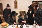 מעמד "הכנסת ספר תורה" לזכר הרבנית הצדקנית מביקאווסק ע"ה אריינגעגעבן דורך בעלה הגה"צ גאב"ד ביקאווסק שליט"א 