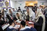 Main image for פולע גאלערי: מסע חיזוק פון כ"ק אדמו"ר מבאבוב -45 שליט"א אין אנטווערפן - בילדער אברמי בערגער 