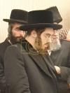 Main image for כ"ק אדמו"ר מסאדיגורא שליט"א איז זיך משתתף ביי א שמחה ביי אחד מחסידיו 
