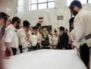 כ"ק אדמו"ר מפאפא שליט"א ביים קלויבן ווייץ 