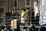 פולע גאלערי: מעמד הדלקה פון הרה"ק רבי יעקב מאיר שעכטער שליט"א 