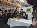 קביעת מזוזה אין די אפיסעס פון די יחד ארגאניזאציע 