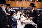 יארצייט פון הרה"ק מצאנז קלויזענבורג זי"ע ביי בנו מ"מ כ"ק אדמו"ר מצאנז קלויזענבורג שליט"א‎‎