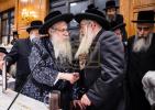 יארצייט פון הרה"ק מצאנז קלויזענבורג זי"ע ביי בנו מ"מ כ"ק אדמו"ר מצאנז קלויזענבורג שליט"א‎‎