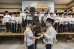 חומש סעודה פון קינדער וועלכע לערנען ביי ניקלשבורגער רבי שליט"א 