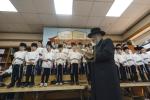 חומש סעודה פון קינדער וועלכע לערנען ביי ניקלשבורגער רבי שליט"א 