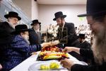 כ"ק אדמו"ר מבאבוב-45 שליט"א באזוכט אין די זומער חדר פון באבוב-45 אין בארא פארק