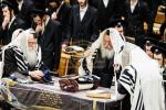 יארצייט פון הגה"ק  מבאבוב זצ"ל ביי בנו כ"ק אדמור מבאבוב שליט"א