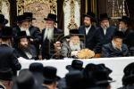 יארצייט פון הגה"ק  מבאבוב זצ"ל ביי בנו כ"ק אדמור מבאבוב שליט"א