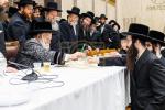 יארצייט פון הגה"ק  מבאבוב זצ"ל ביי בנו כ"ק אדמור מבאבוב שליט"א