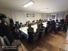 קערעסטיר באלאגערט מיט פילע אידען לרגל די יארצייט פין הרה"ק ישמח משה זי"ע אין איהעל