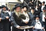מסע הלווית האברך החשוב הרב יחיאל יהושע וועקנין ז"ל 