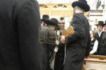 אידן ביים שלום נעמען פון כ"ק אדמו"ר מסאטמאר שליט"א נאכן זיך צוריקקערן פון ניו העמפשיר 