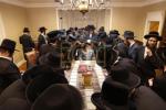 כ"ק אדמו"ר מסאטמאר שליט"א ביים פארהערן בחורי ישיבת אהבת התורה ד'סאטמאר וויליאמסבורג 